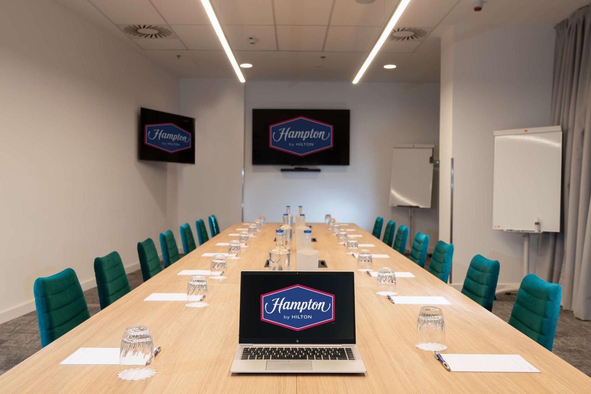 Hampton By Hilton Budapest City Centre Bagian luar foto