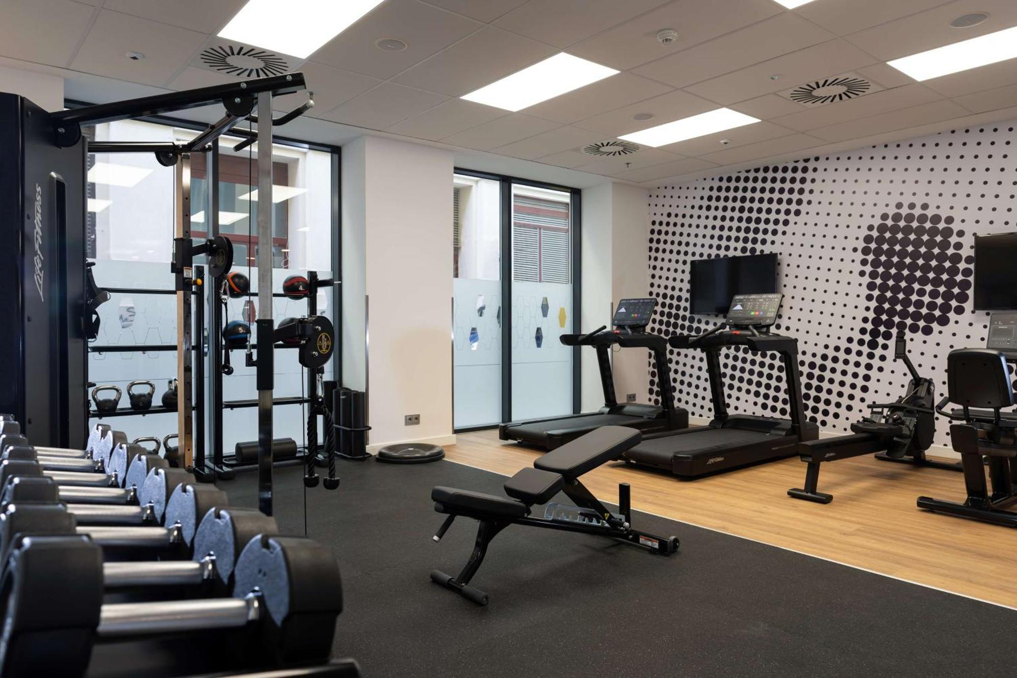 Hampton By Hilton Budapest City Centre Bagian luar foto
