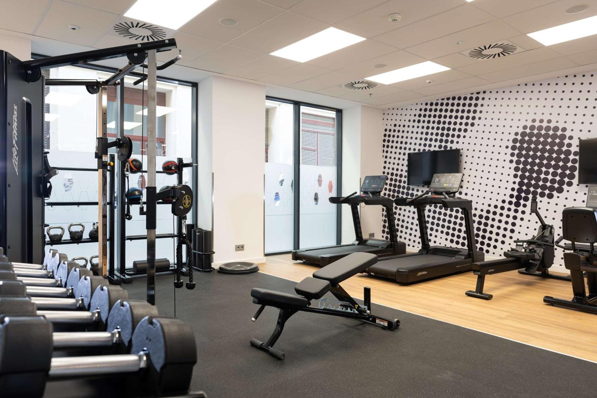 Hampton By Hilton Budapest City Centre Bagian luar foto