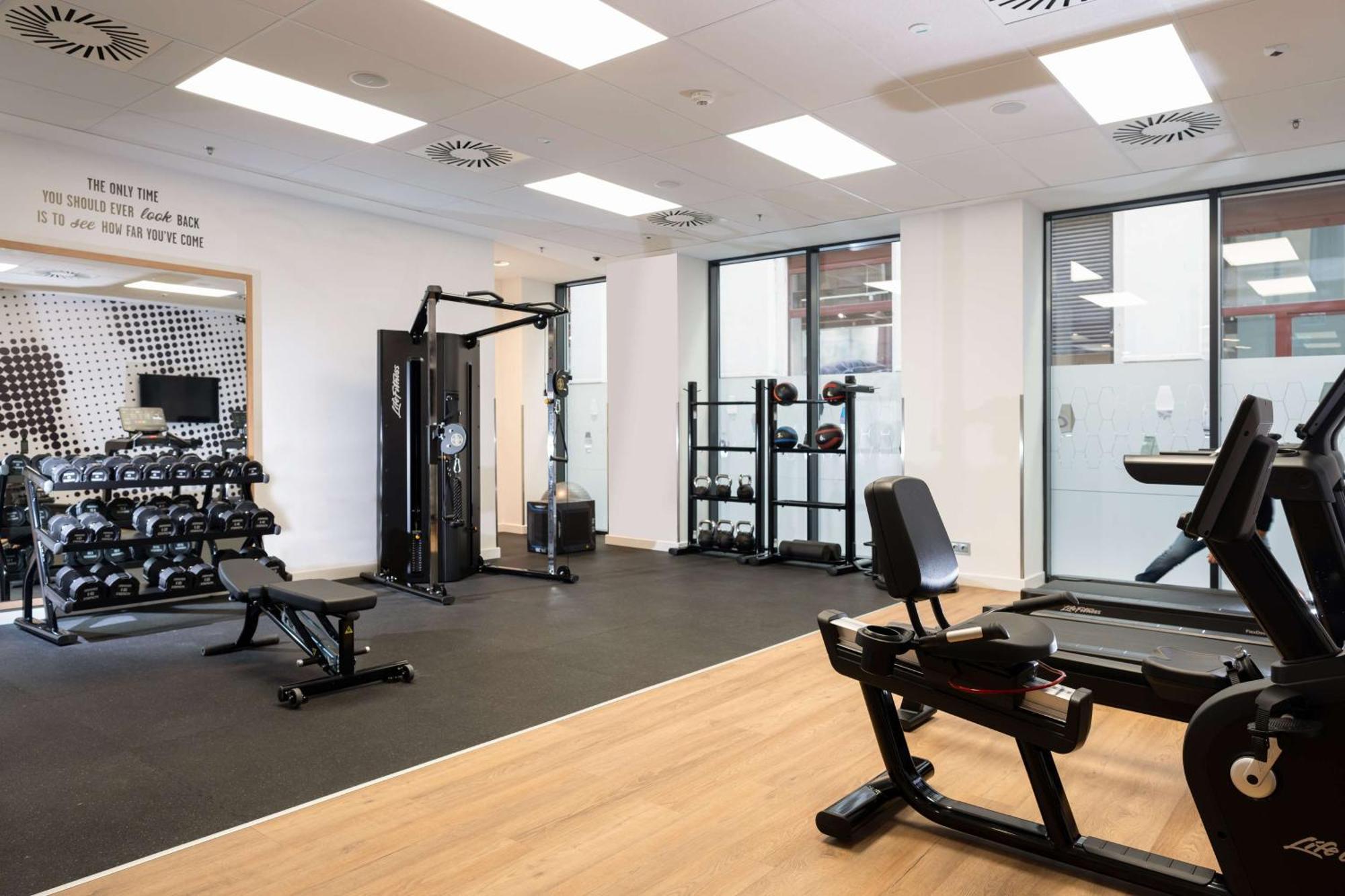 Hampton By Hilton Budapest City Centre Bagian luar foto
